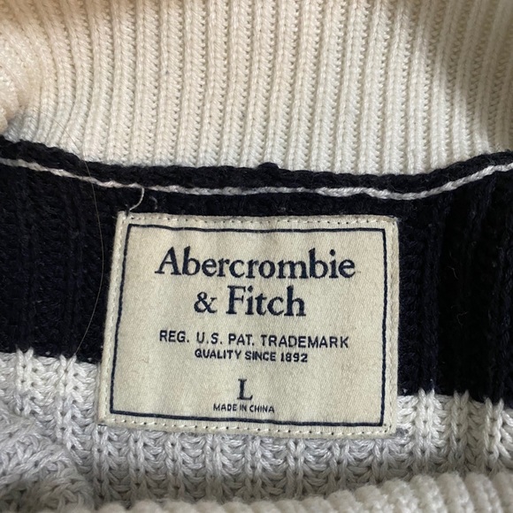 Abercrombie turtleneck sweater - Picture 2 of 6